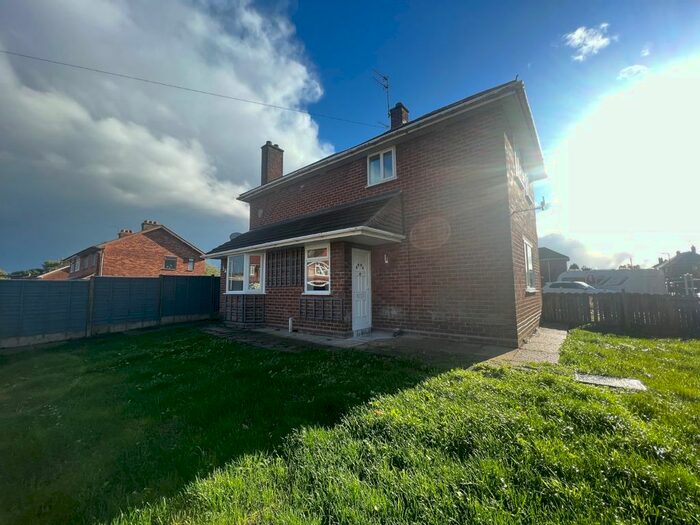3 Bedroom End Of Terrace House To Rent In Bernard Road, Tipton, West Midlands, DY4