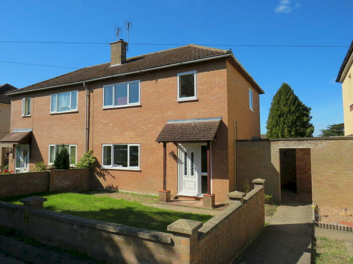 3 Bedroom House To Rent In Rowley Drive, Newmarket, CB8