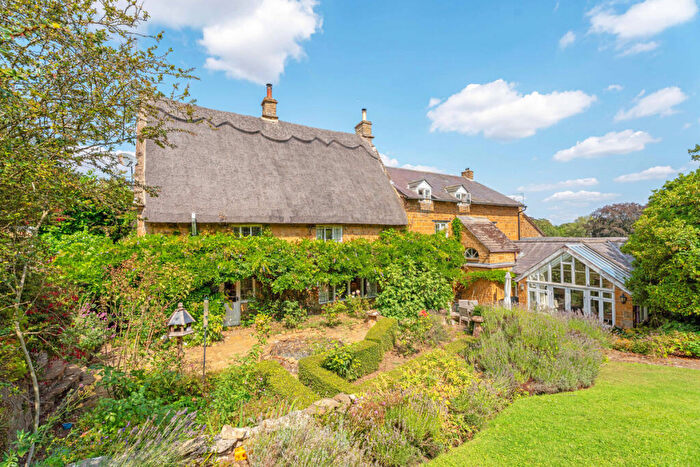 5 Bedroom Detached House For Sale In School Lane Banbury Warmington, Oxfordshire, OX17