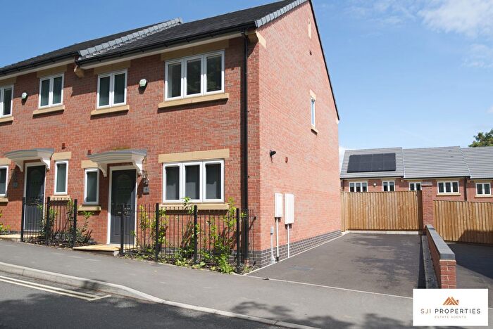 3 Bedroom Semi-Detached House For Sale In Pit Hill, Langwith, NG20