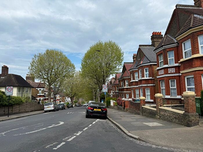 1 Bedroom Flat To Rent In Griffin Road, London, SE18