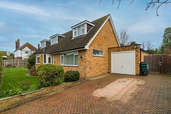 4 Bedroom Detached House For Sale In Wyre Close, Haddenham, HP17