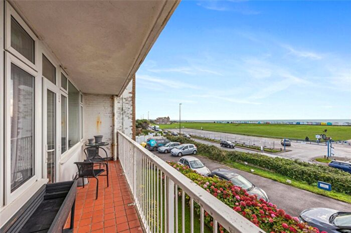 2 Bedroom Flat For Sale In East Lodge, Brighton Road, Lancing, West Sussex, BN15