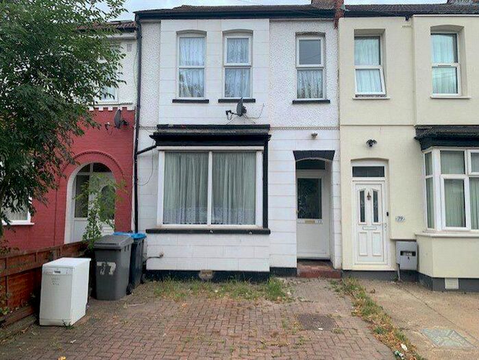 5 Bedroom Terraced House To Rent In Llanover Road, North Wembley, HA9