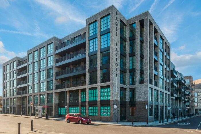 3 Bedroom Flat To Rent In White Post Lane, London, E9