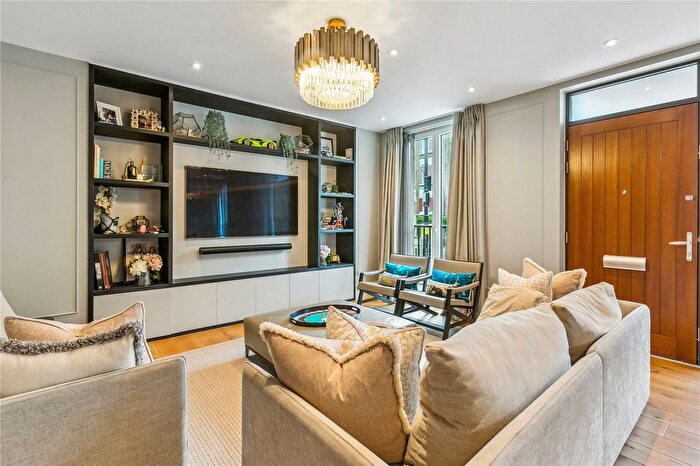 3 Bedroom Maisonette To Rent In Shirland Road, London, W9