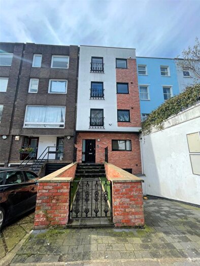 2 Bedroom Flat To Rent In Clarendon Road, Notting Hill, W11