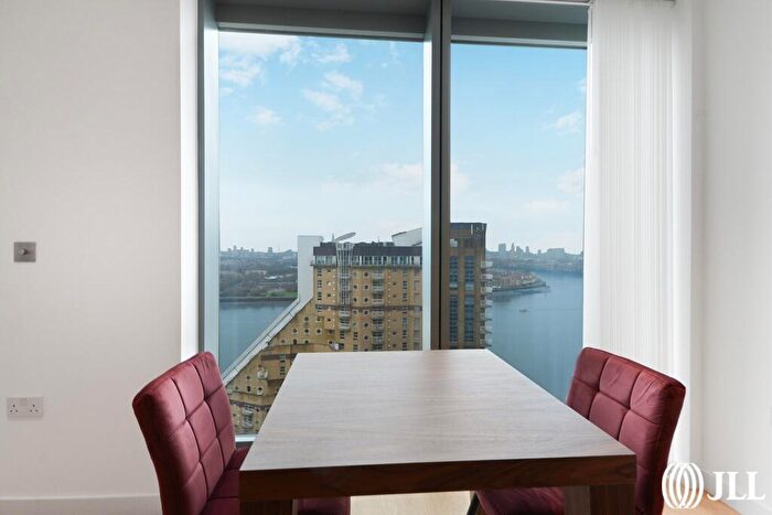 1 Bedroom Flat For Sale In Landmark Pinnacle, Marsh Wall, E14