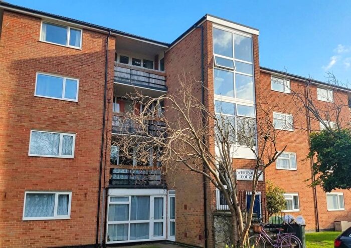 2 Bedroom Flat To Rent In Westbourne Court, Chidham Close, PO9