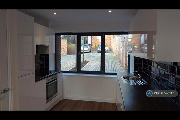 1 Bedroom Flat To Rent In Rickfords Hill, Aylesbury, HP20