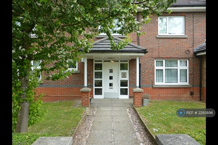 Studio To Rent In Wellfield Road, Hatfield, AL10