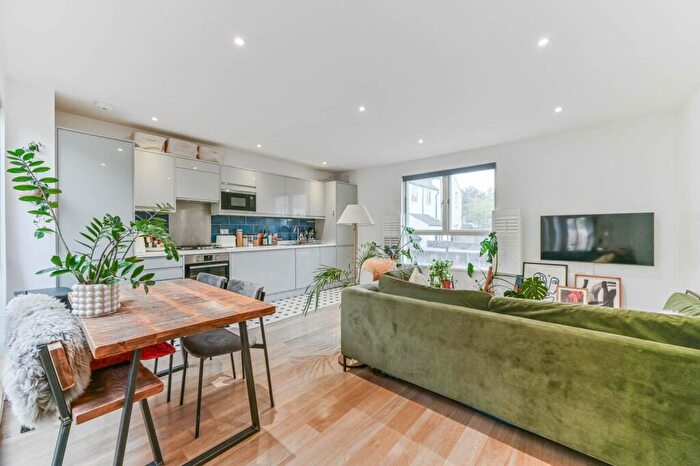 1 Bedroom Flat To Rent In Applegarth Court, Heath Road, Thornton Heath, , Thornton Heath, CR7