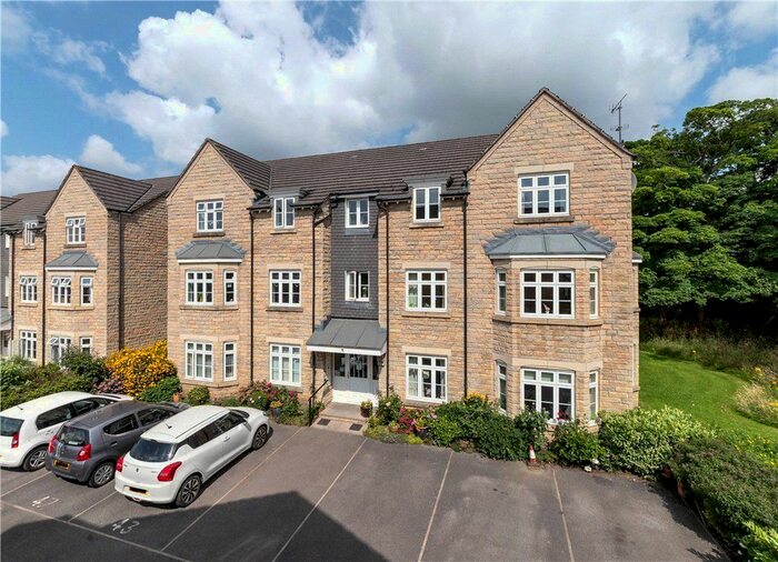2 Bedroom Flat To Rent In Odile Mews, Bingley, West Yorkshire, BD16