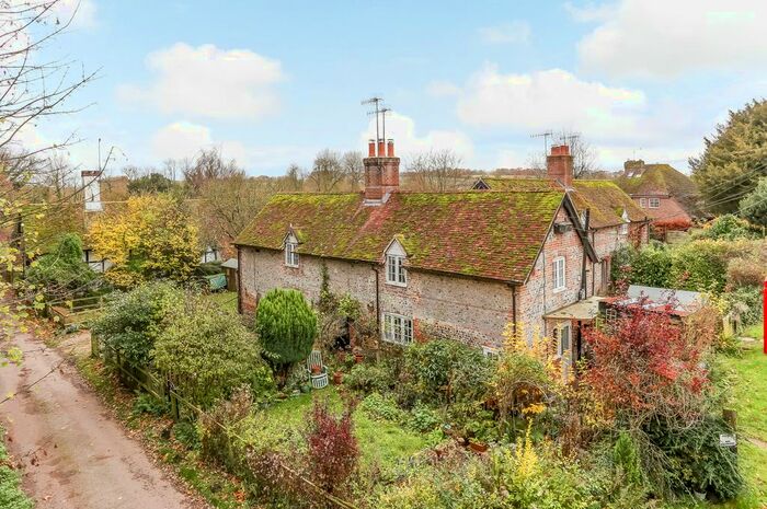 2 Bedroom Semi-Detached House For Sale In Water Lane, Itchen Stoke, Alresford, SO24