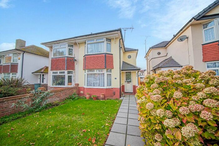 3 Bedroom Semi-Detached House For Sale In Cranbury Road, Eastleigh, SO50