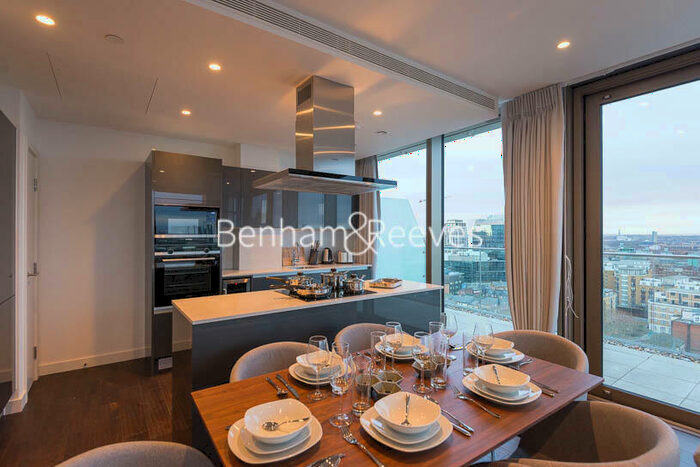 3 Bedroom Apartment To Rent In Rosemary Place, Royal Mint Street, E1