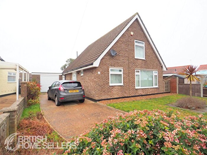 3 Bedroom Bungalow For Sale In Edgerton Road, Lowestoft, Suffolk, NR33