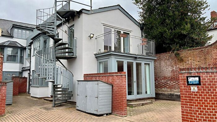 2 Bedroom Flat For Sale In Angel Lane, Bury St. Edmunds, Suffolk, IP33