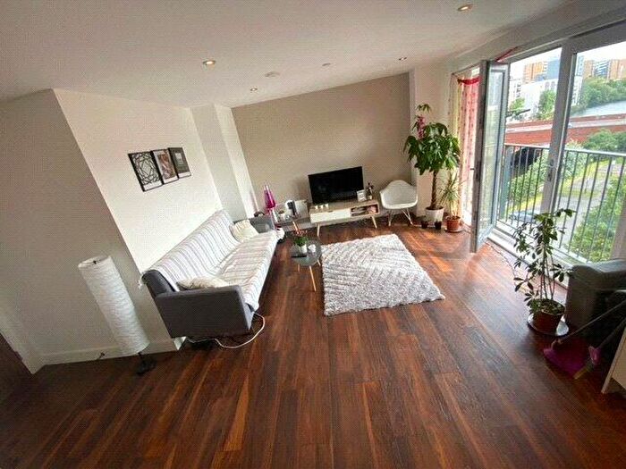 2 Bedroom Apartment To Rent In Wilburn Basin, Ordsall Lane, Salford, M5