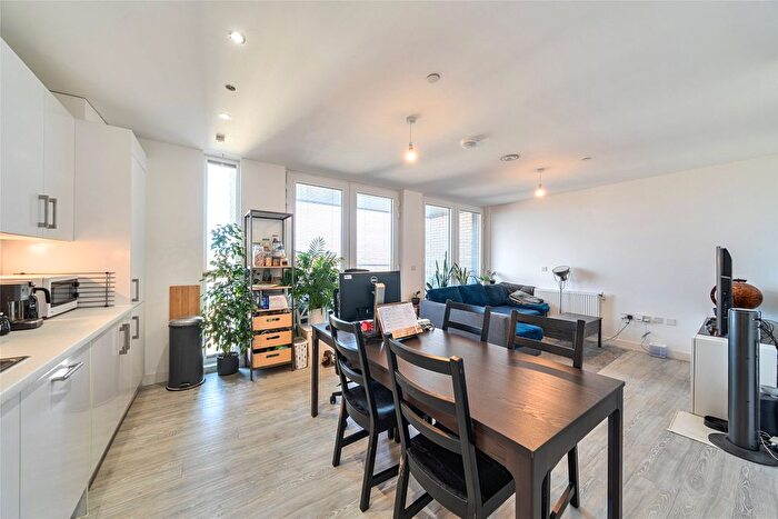 2 Bedroom Flat For Sale In Press Road, London, NW10