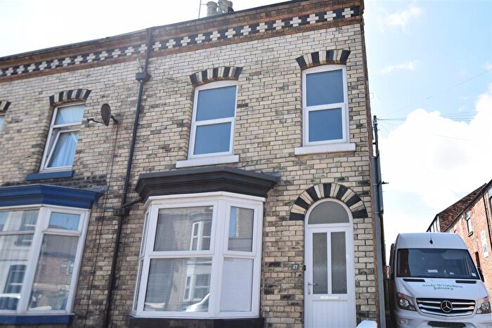 3 Bedroom Terraced House To Rent In Gladstone Road, Scarborough, YO12