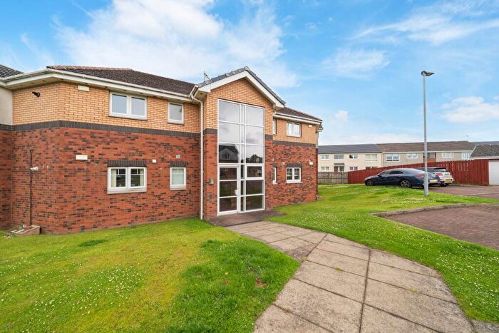 2 Bedroom Apartment To Rent In Osprey Crescent, Paisley, PA3