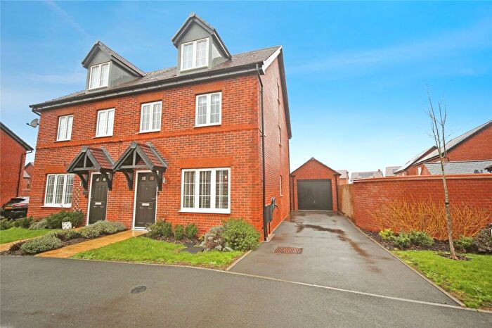 3 Bedroom Semi Detached House For Sale In Olver Road, Shackleton Village, Stratford-upon-Avon, Warwickshire, CV37