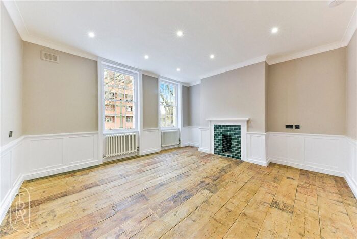 2 Bedroom Flat To Rent In Cable Street, London, E1