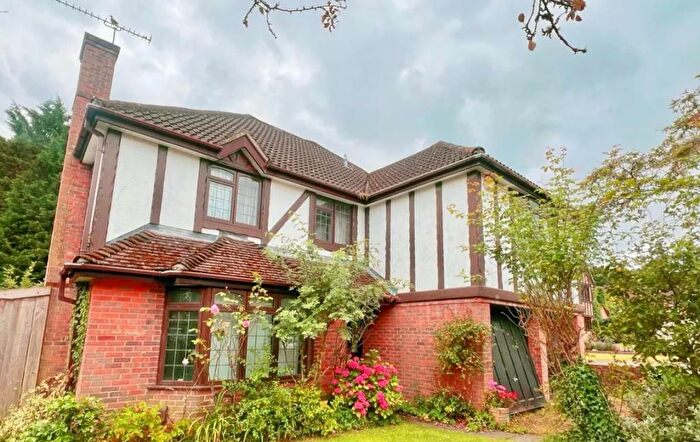 5 Bedroom Detached House To Rent In Ryhill Way, Lower Earley, RG6