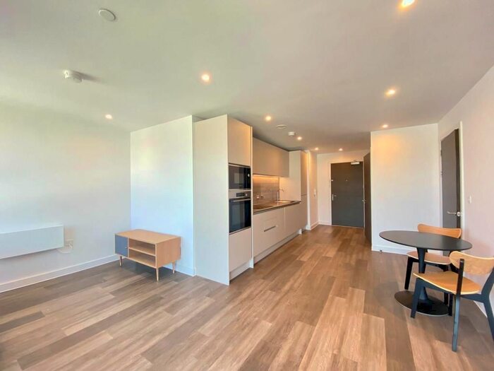 1 Bedroom Flat To Rent In High Definition, Red, Media City, Salford, M50