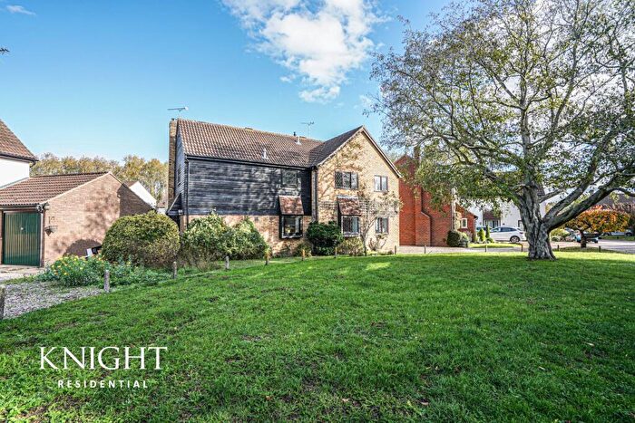 3 Bedroom Semi Detached House For Sale In Heron Road, Kelvedon, Colchester, CO5