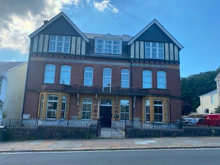 2 Bedroom Flat To Rent In Milehouse Road, Springfield Villas, Milehouse, Plymouth, PL3