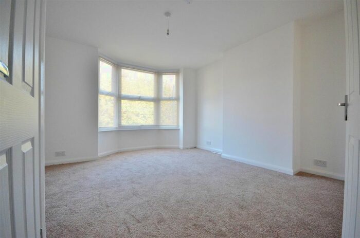 2 Bedroom Flat To Rent In Cardiff Road, Luton, LU1