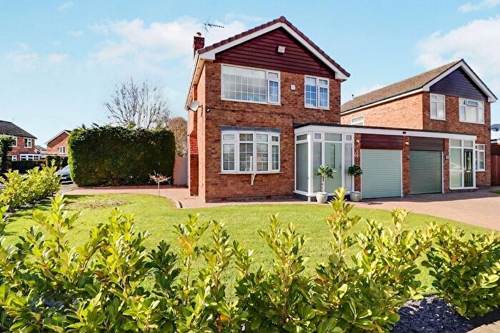 3 Bedroom Link Detached House For Sale In Rosehill Road, Crewe, CW2