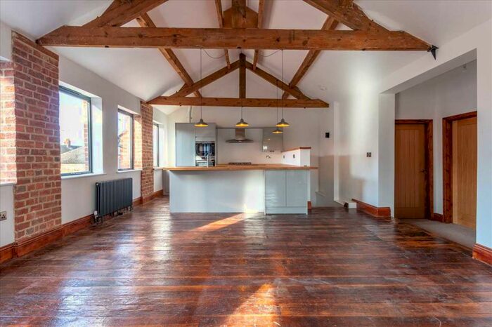 3 Bedroom Apartment To Rent In High Street, Burton Latimer, Kettering, NN15