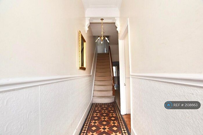 4 Bedroom Semi-Detached House To Rent In Wakehurst Road, London, SW11