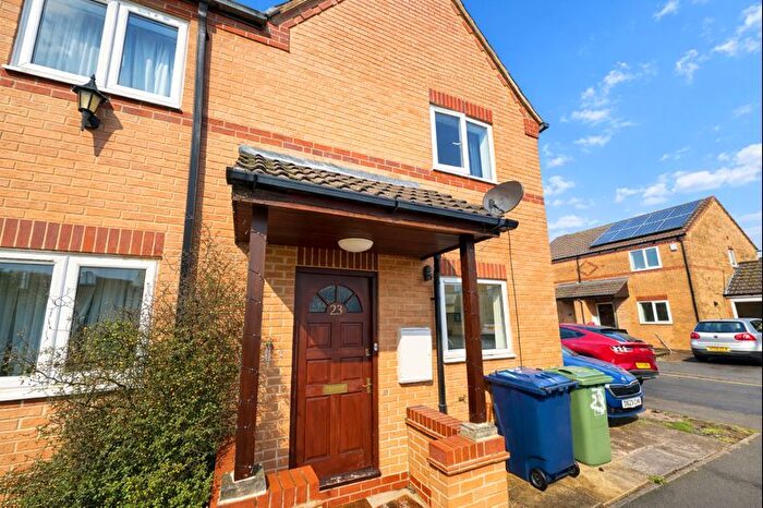 2 Bedroom End Terrace House To Rent In Blackstock Close, Oxford, OX3