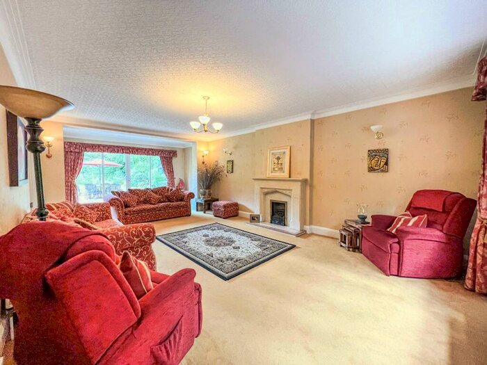 6 Bedroom Detached House For Sale In Kenilworth Road, Coventry, CV4