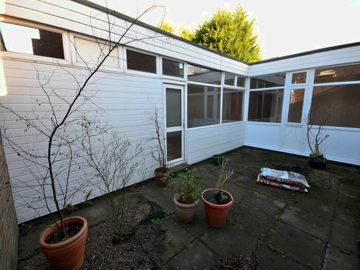 3 Bedroom Bungalow To Rent In Clarence Street, Sandyford, Newcastle Upon Tyne, NE2