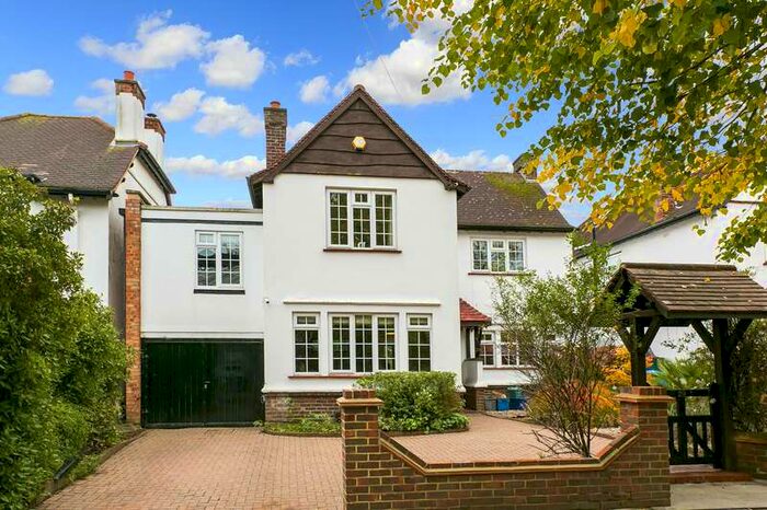 6 Bedroom House To Rent In Courtlands Avenue, Hampton, Middlesex, TW12