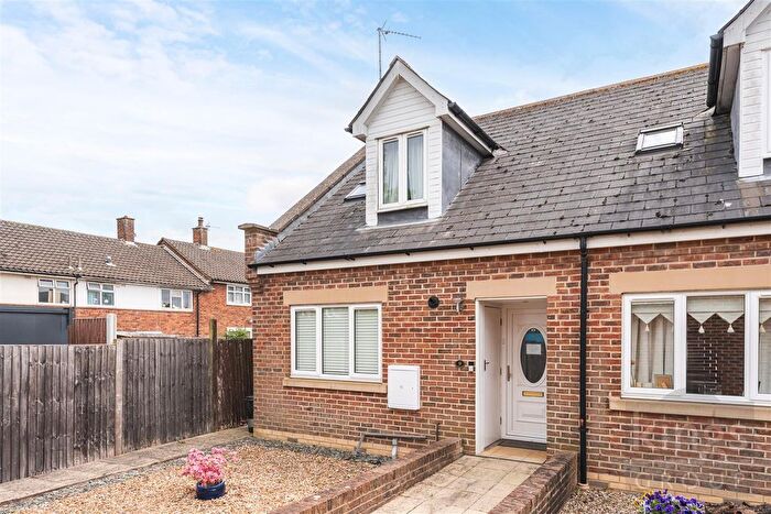 2 Bedroom Terraced Bungalow For Sale In Red Lion Lane, Harlow, CM17