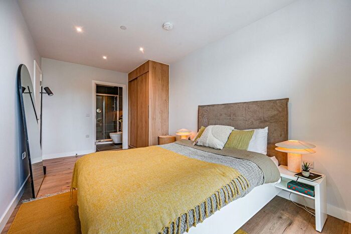 1 Bedroom Flat To Rent In Uncle Deptford, Deptford, London, SE8