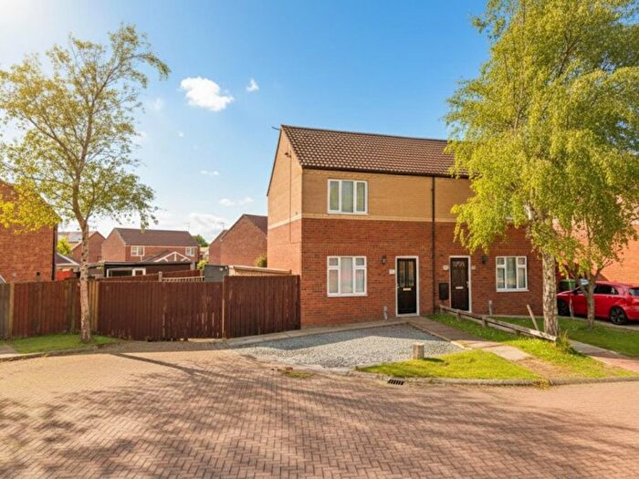 2 Bedroom Semi Detached House To Rent In Bed Semi-Detached House, Studley Meadows, Fx, Bridlington, YO16