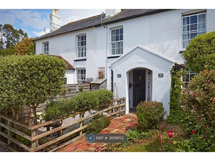 2 Bedroom Terraced House To Rent In Solent View Road, Cowes, PO31
