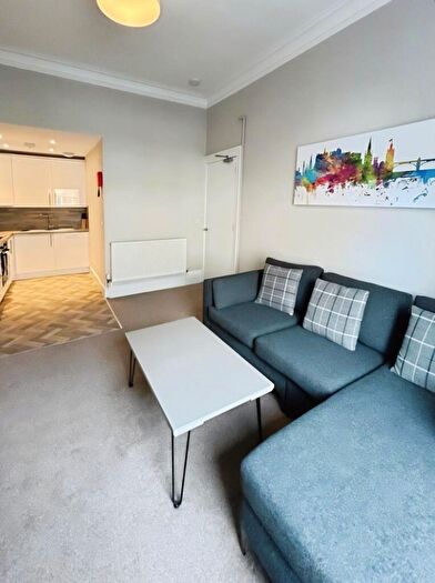 3 Bedroom Flat To Rent In Grindlay Street, Edinburgh, EH3