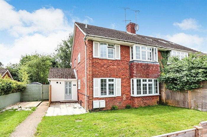 2 Bedroom Maisonette To Rent In Overstone Road, Harpenden, AL5