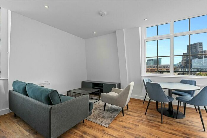 3 Bedroom Apartment To Rent In West Smithfield, London, EC1A