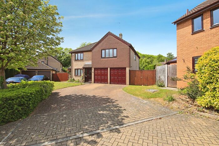 4 Bedroom Detached House For Sale In Haywardsfield, Peterborough, Cambridgeshire, PE3