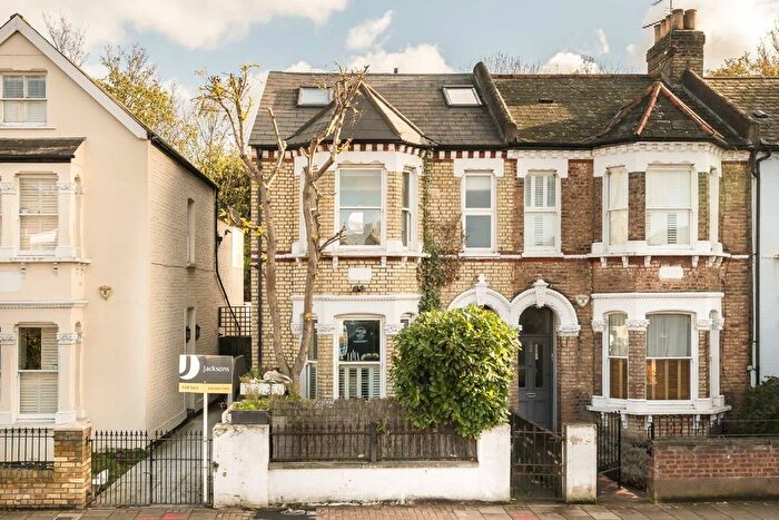 2 Bedroom Flat For Sale In Earlsfield Road, Earlsfield, SW18