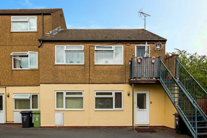 1 Bedroom Flat To Rent In Havelock Street, Wellingborough, NN8